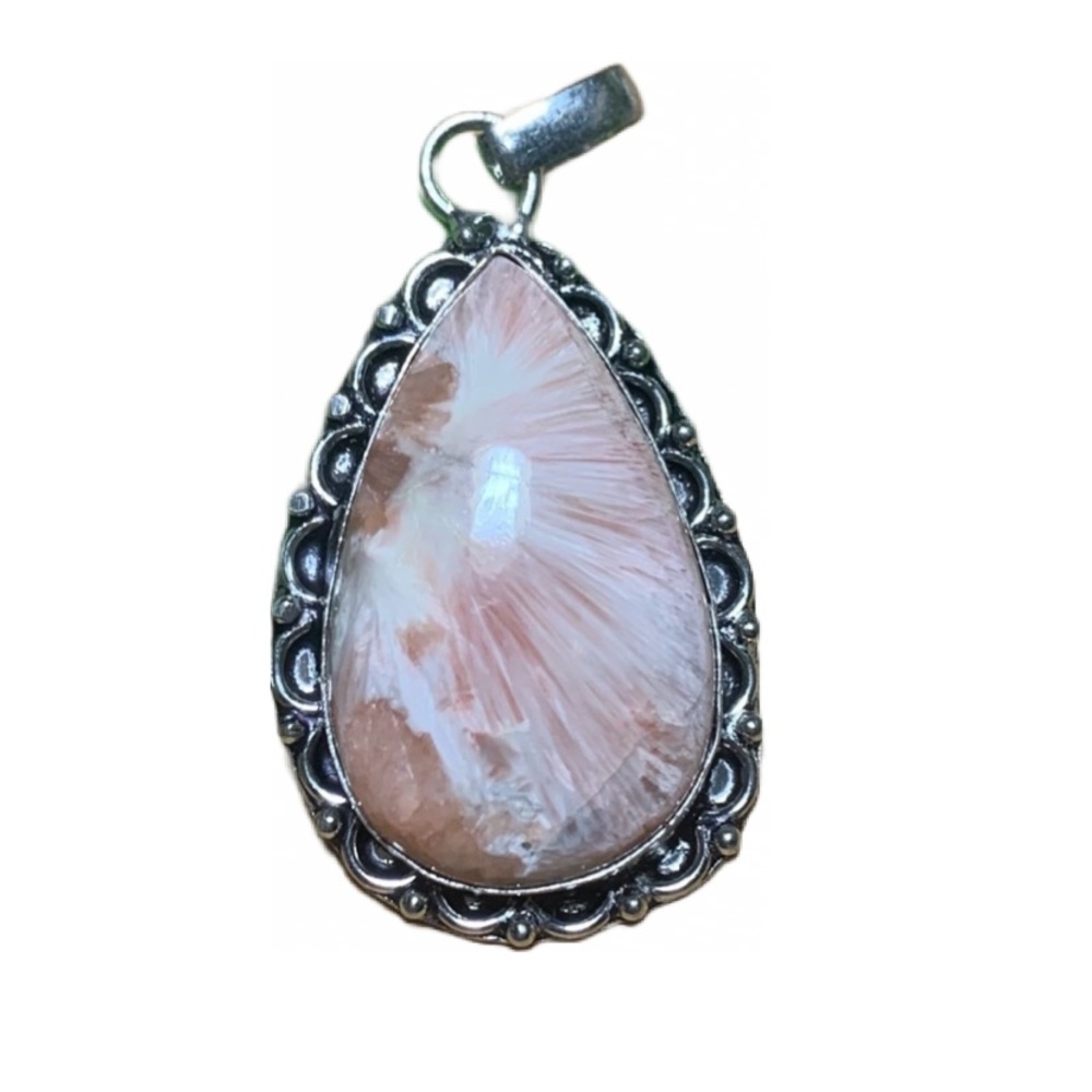 Scolecite pendant